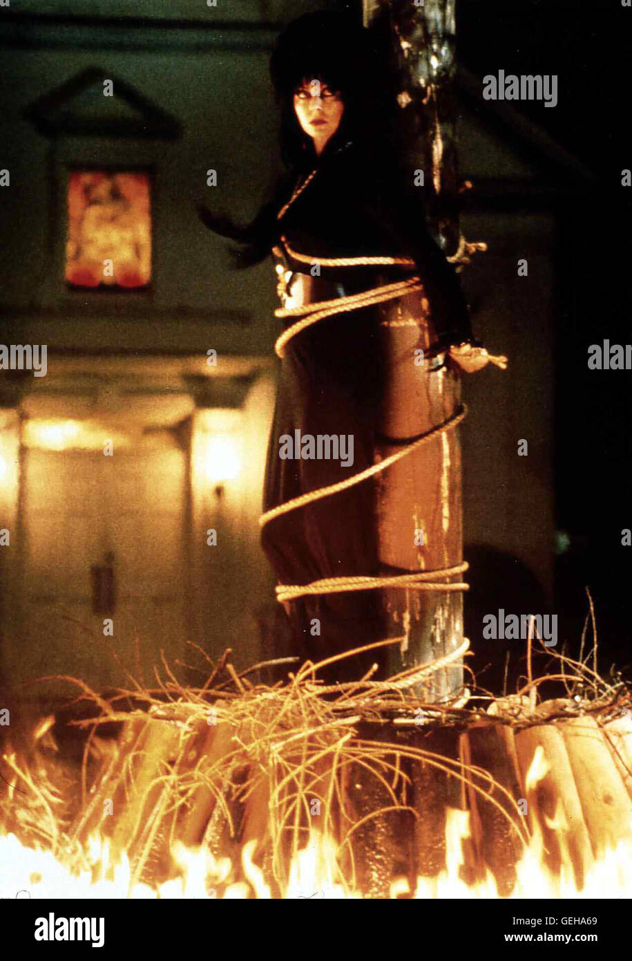 Cassandra Peterson IGV Familienidyll Onkel wird Elvira (Cassandra