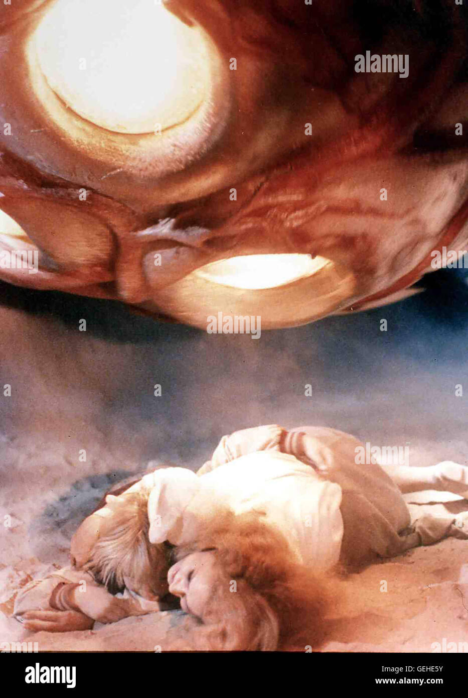 David (Hunter Carson), Linda (Karen Black) *** lokalen Caption *** 1953, Invaders From Mars, Invasion Vom Mars Stockfoto