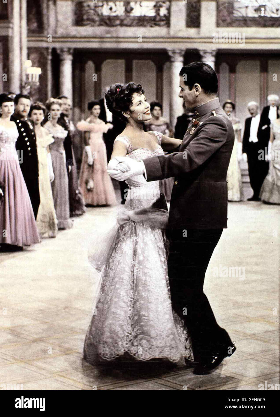 Sonja Ziemann, Rudolf Prack *** lokalen Caption *** 1956, 1950er, 1950er Jahre, Film, Kaiserball, Paar, Tanz, Walzer Tanzen, Kaiserball Stockfoto