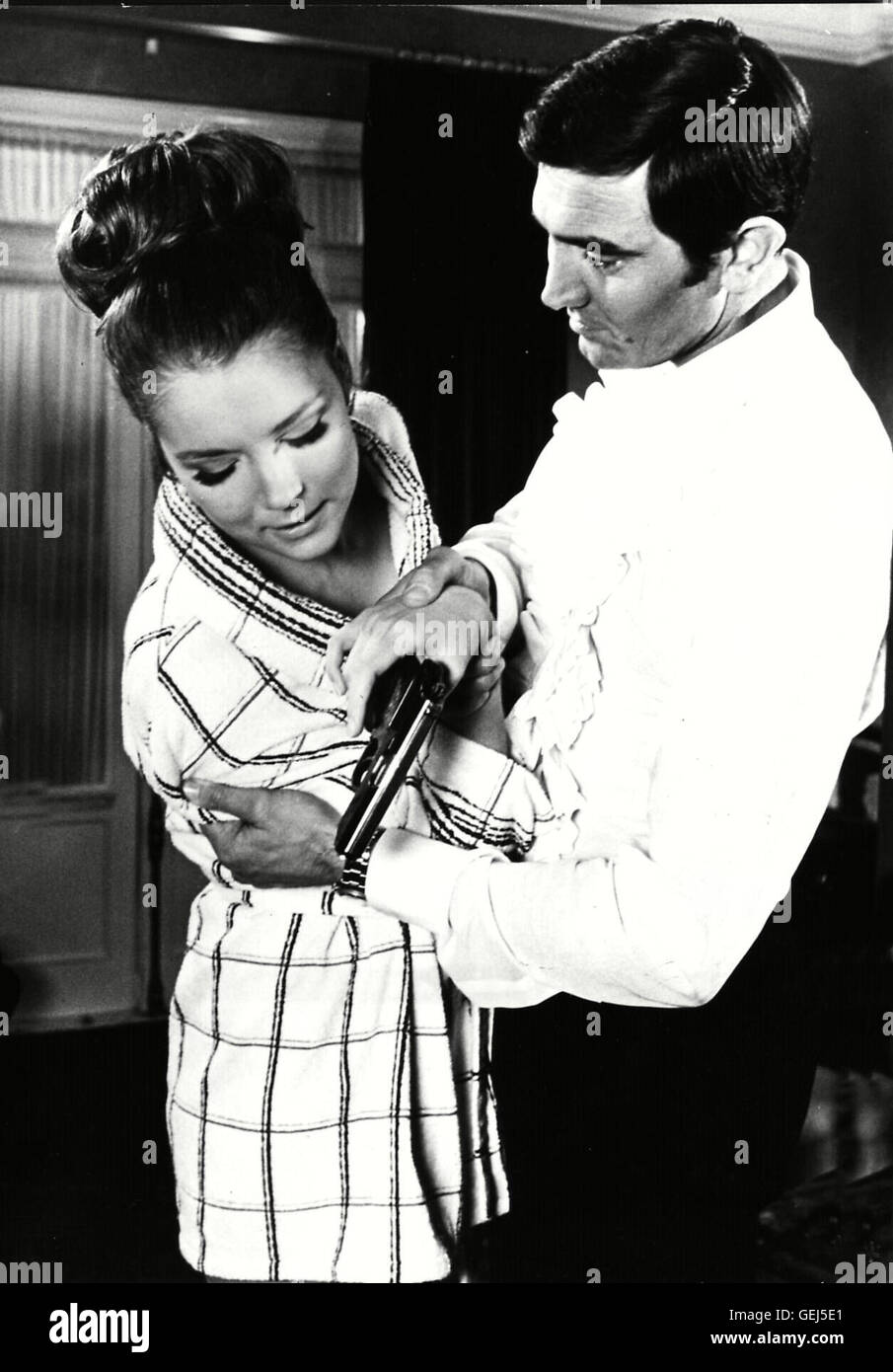 Diana Rigg Et George Bond | Diana Rigg Avengers – QHTFKA