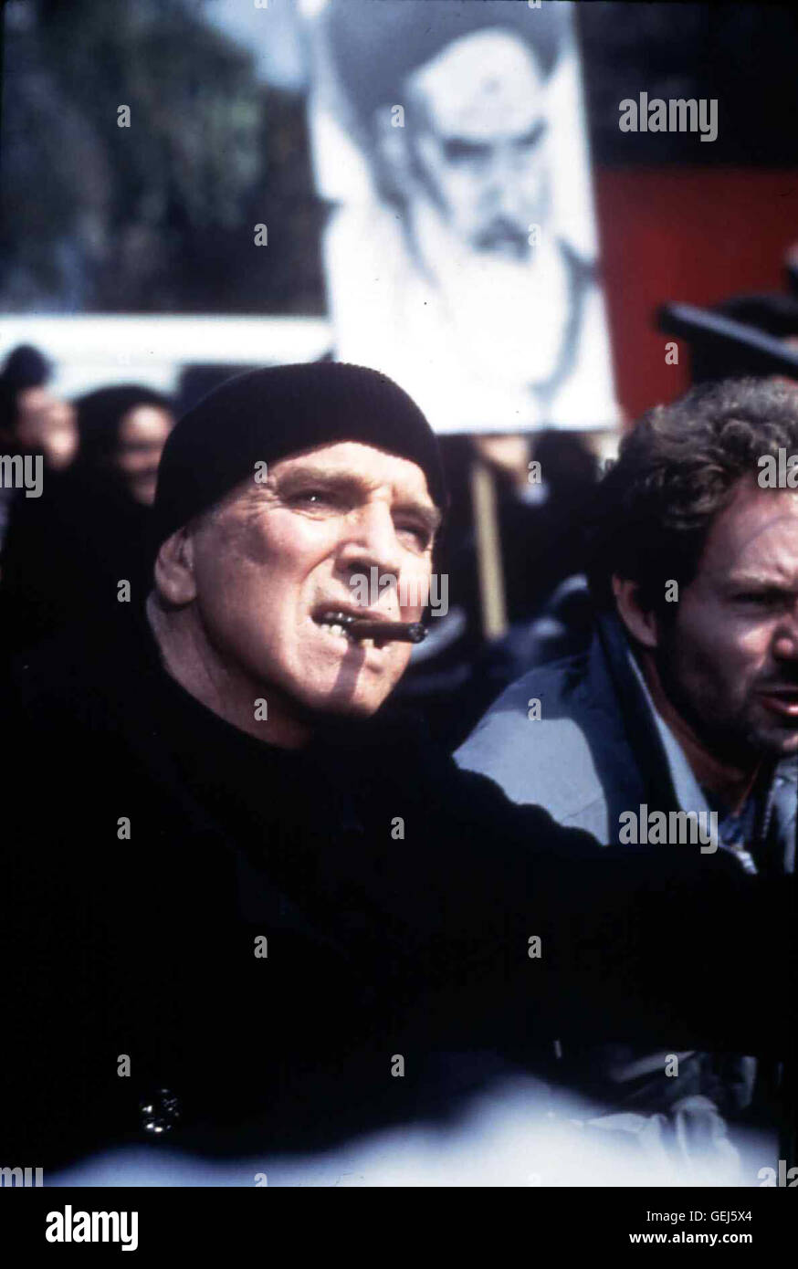 Burt Lancaster Oberst Bull Simons (Burt Lancaster) Wird Engagiert äh sterben Männer aus Dem Land Zu einrenken. Lokalen Caption *** 1986, auf Flügeln der Adler, Höhle Auf Schwingen Des Adlers Stockfoto