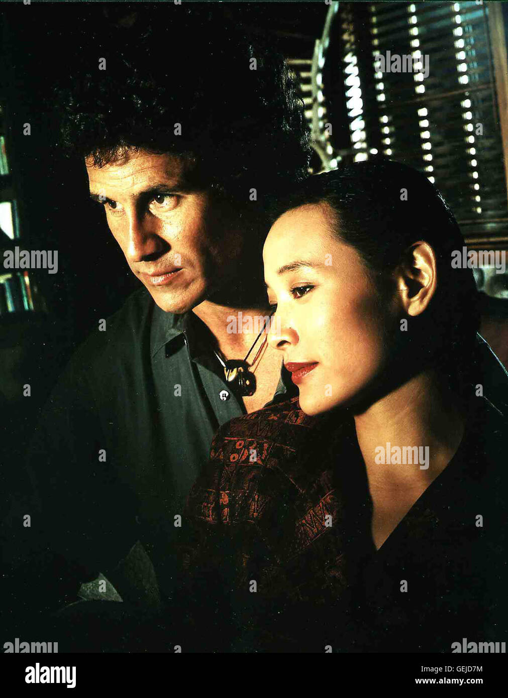 Sheriff Harry S. Truman (Michael Ontkean), Jocelyn "Josie" Packard (Joan Chen) *** lokalen
