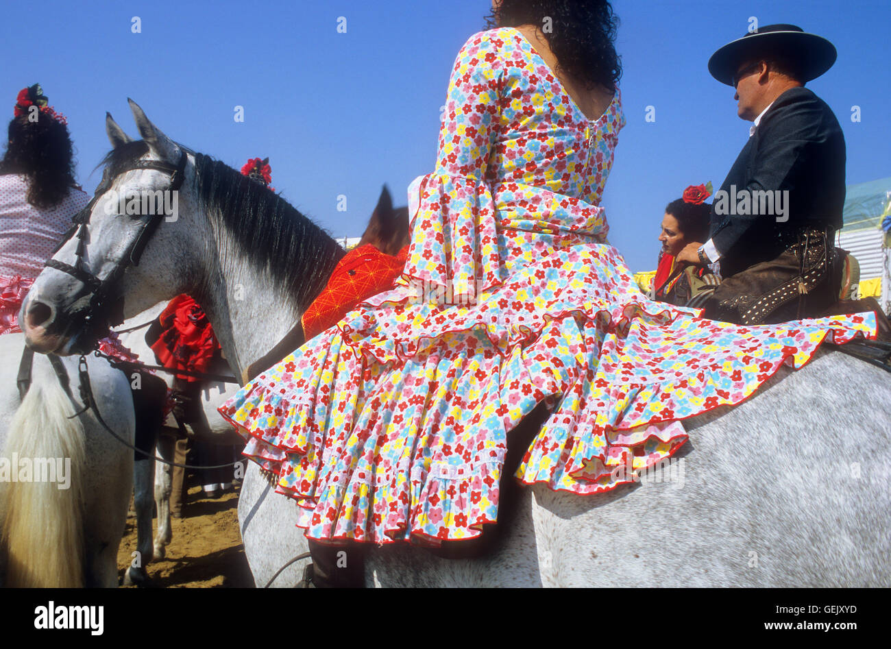 Pilger in Punta de Malandar, Romeria del Rocio, Pilger auf ihrem Weg durch den Nationalpark Doñana Wallfahrt von Sanlúcar Stockfoto