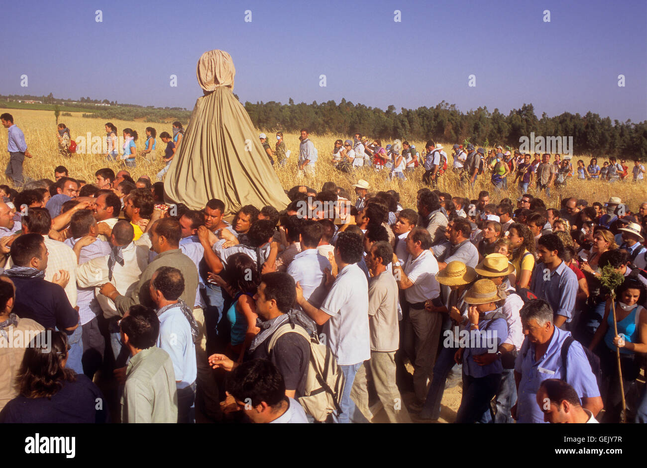 El Rocío Wallfahrt Wallfahrt, spezielle Prozession, alle sieben Jahre reist der Jungfrau von el Rocío von El Rocío in Almonte wh Stockfoto