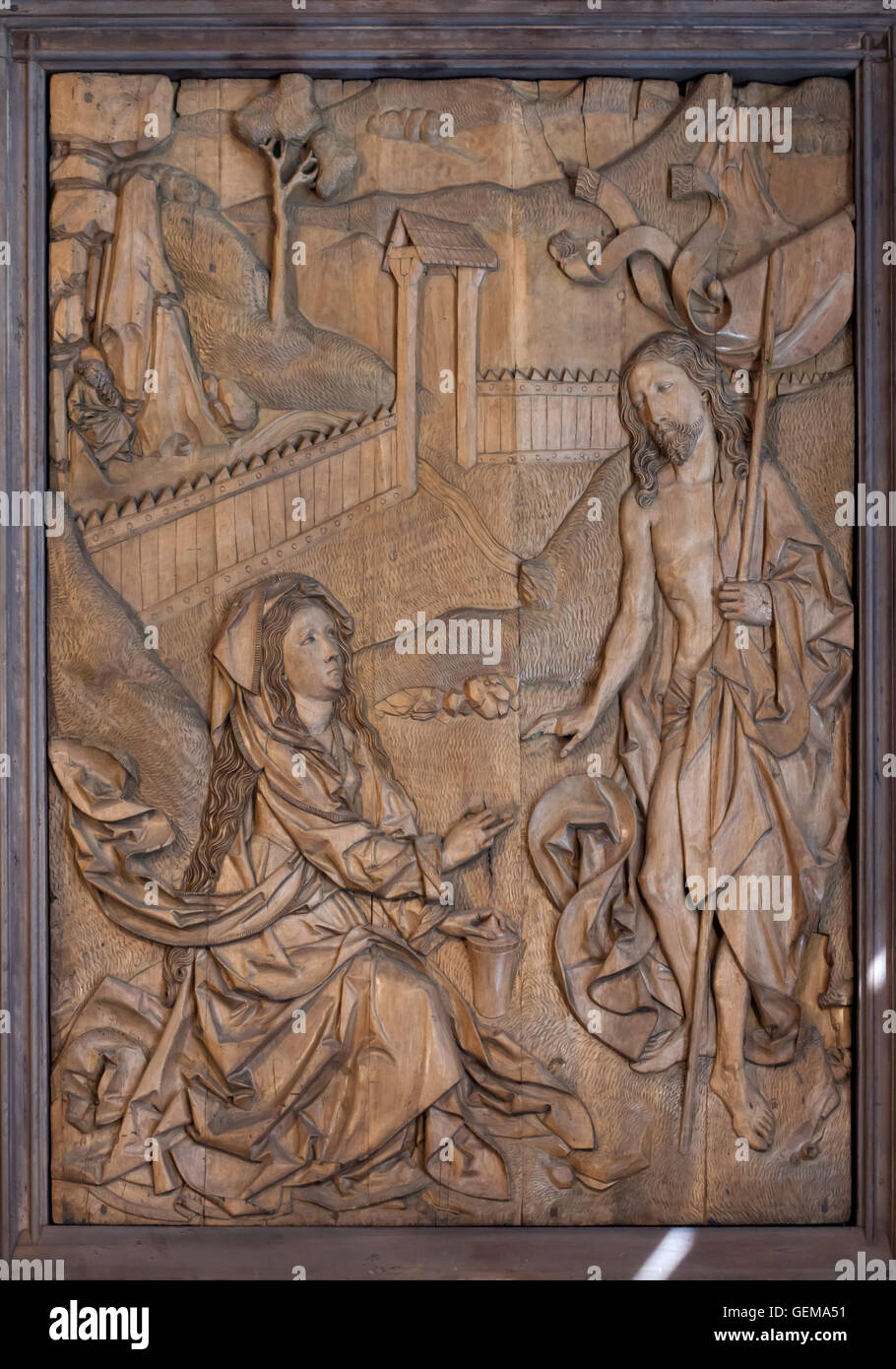 Der auferstandene Christus erscheint Mary Magdalene. Hölzernes Schnitzen von 1490-1492 vom deutschen Bildhauer Tilman Riemenschneider angezeigt im Bode-Museum in Berlin, Deutschland. Stockfoto