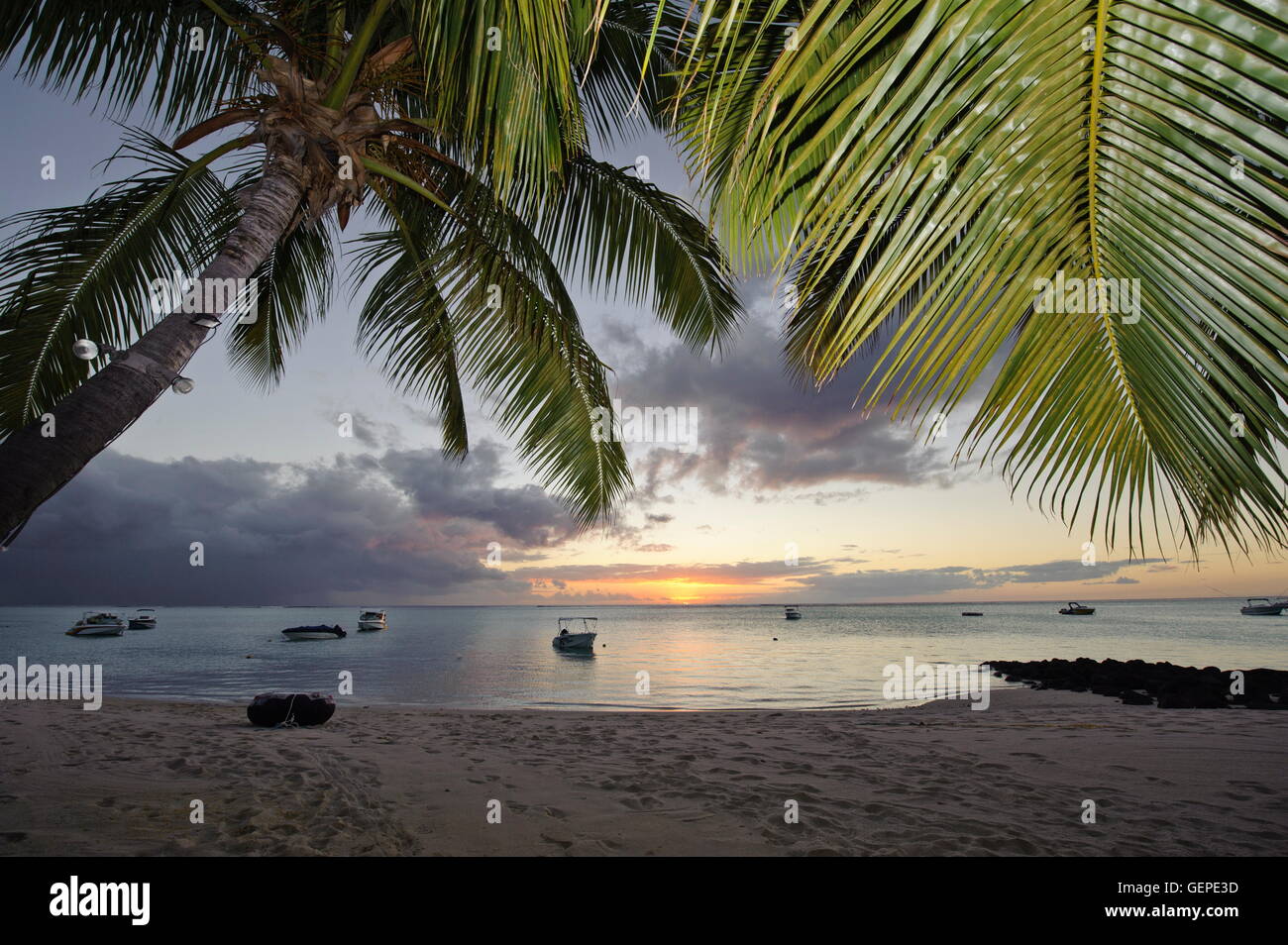 Geographie / Reisen, Mauritius, Le Morne, Strand bei Sonnenuntergang, Stockfoto