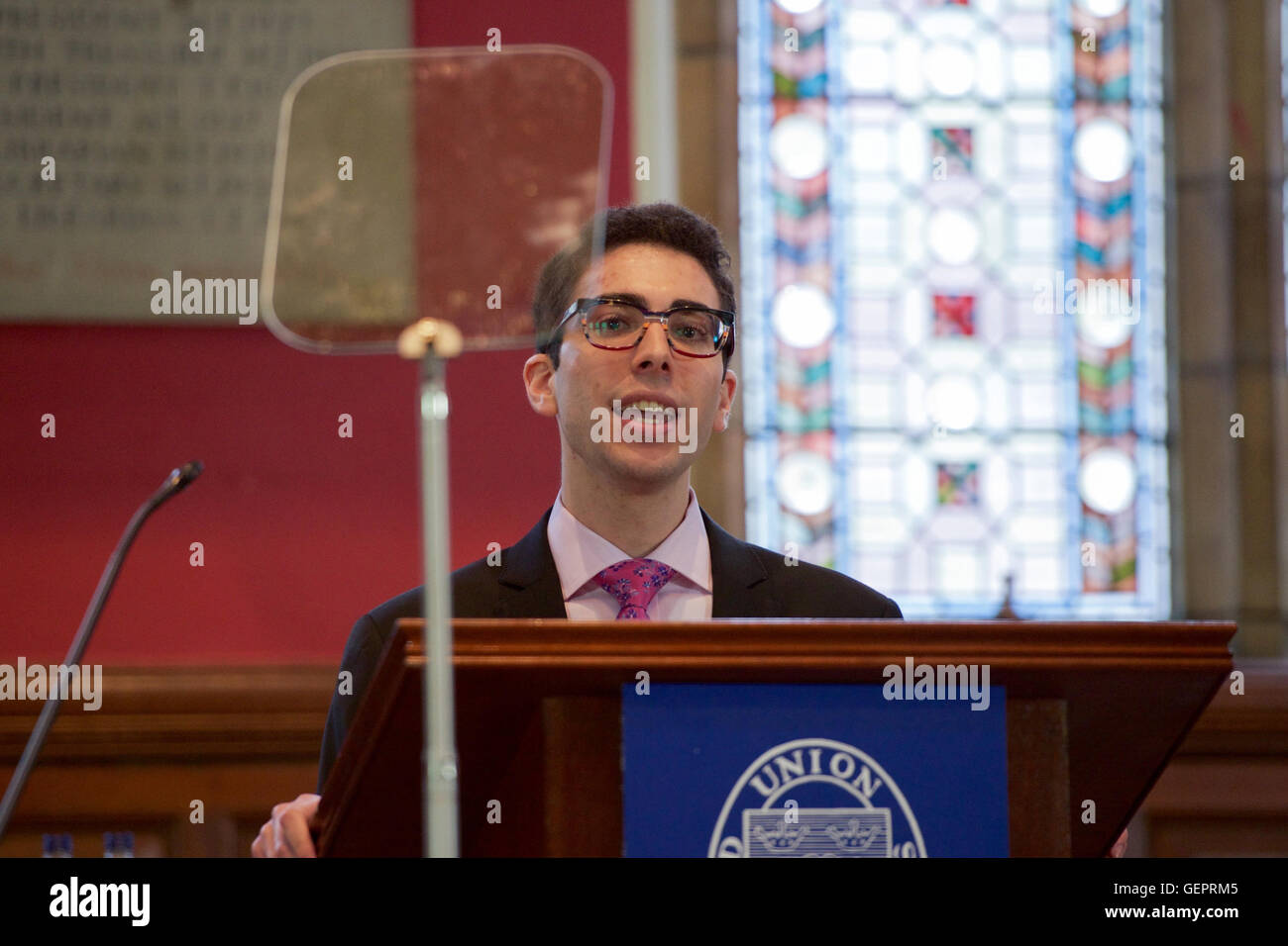 Oxford Union Präsident Harris führt Außenminister Kerry um die Mitgliedschaft in einer Gewerkschaft zu beheben Stockfoto