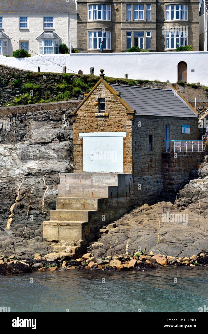 Die alte Rettungsstation in Porthleven Cornwall England UK Stockfoto