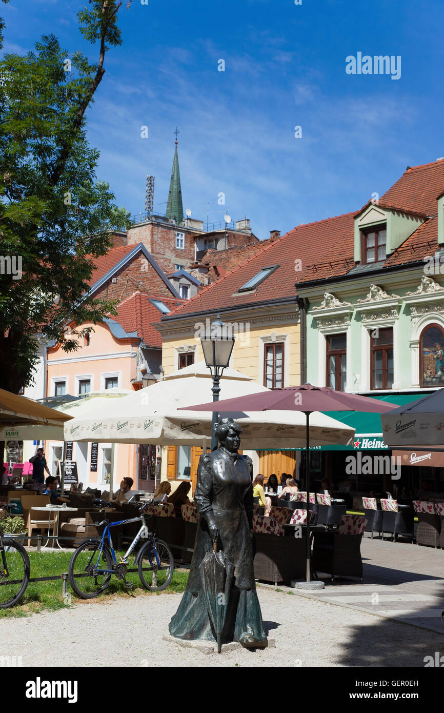 Kroatien, Zagreb, Altstadt, Tkalciceva Street, Marija Jurić Zagorka Statue. Stockfoto