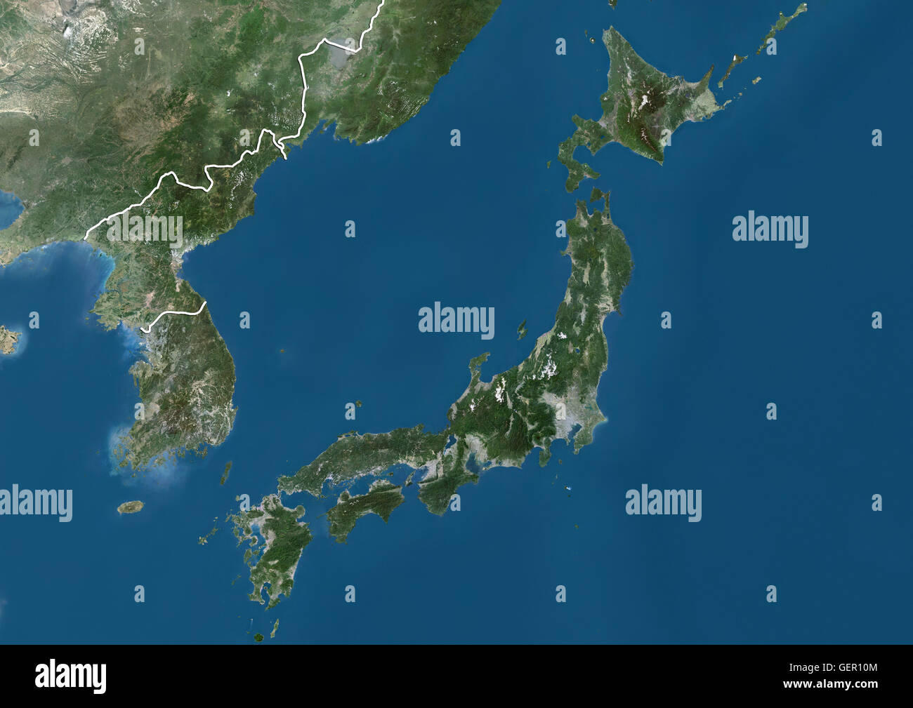 Satellitenansicht von Japan und der koreanischen Halbinsel (mit Ländergrenzen). Dieses Bild wurde aus Daten von Landsat-Satelliten erworben erstellt. Stockfoto