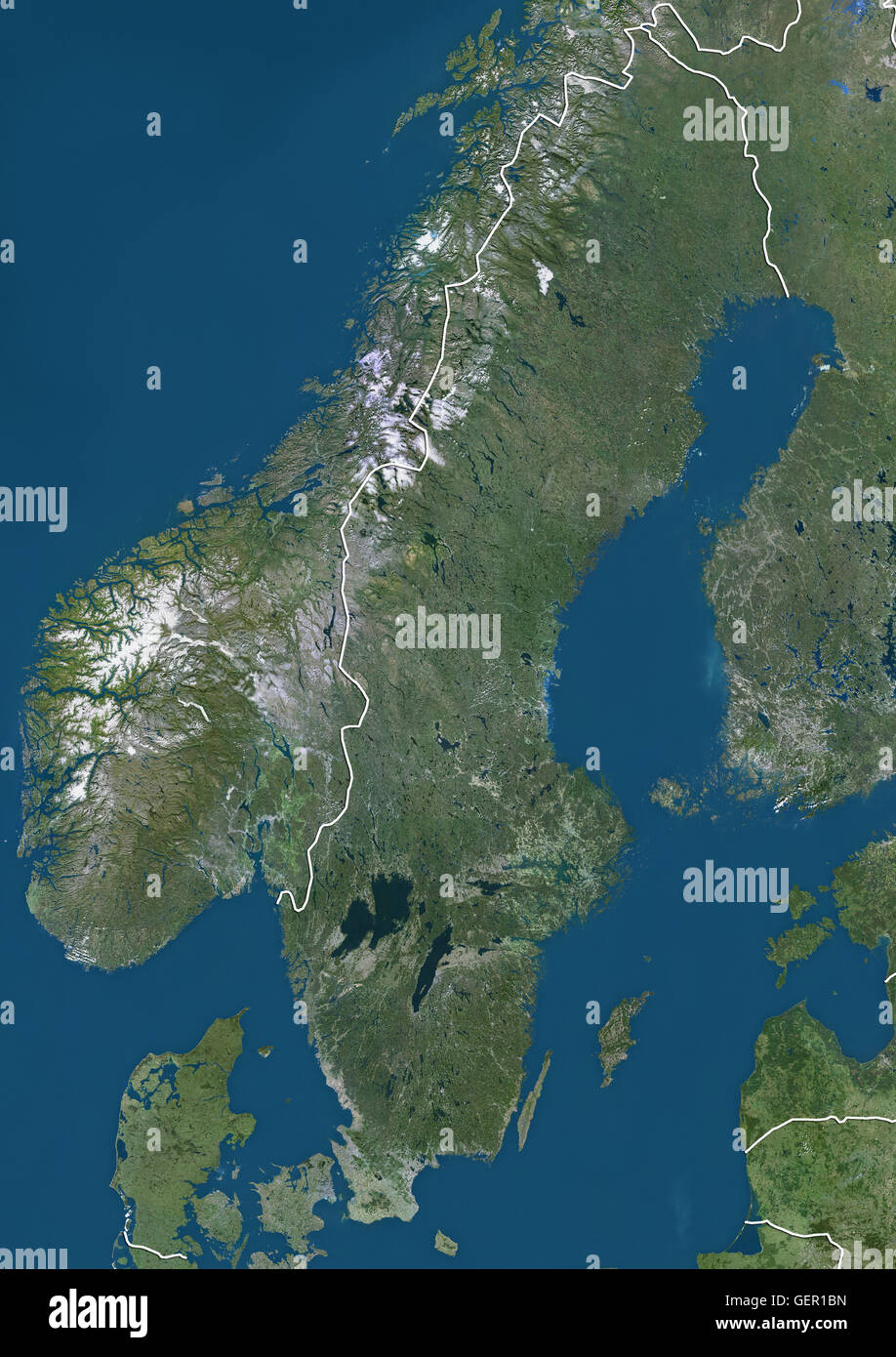 Satellitenansicht von Schweden (mit Ländergrenzen). Dieses Bild wurde aus Daten von Landsat-Satelliten erworben erstellt. Stockfoto