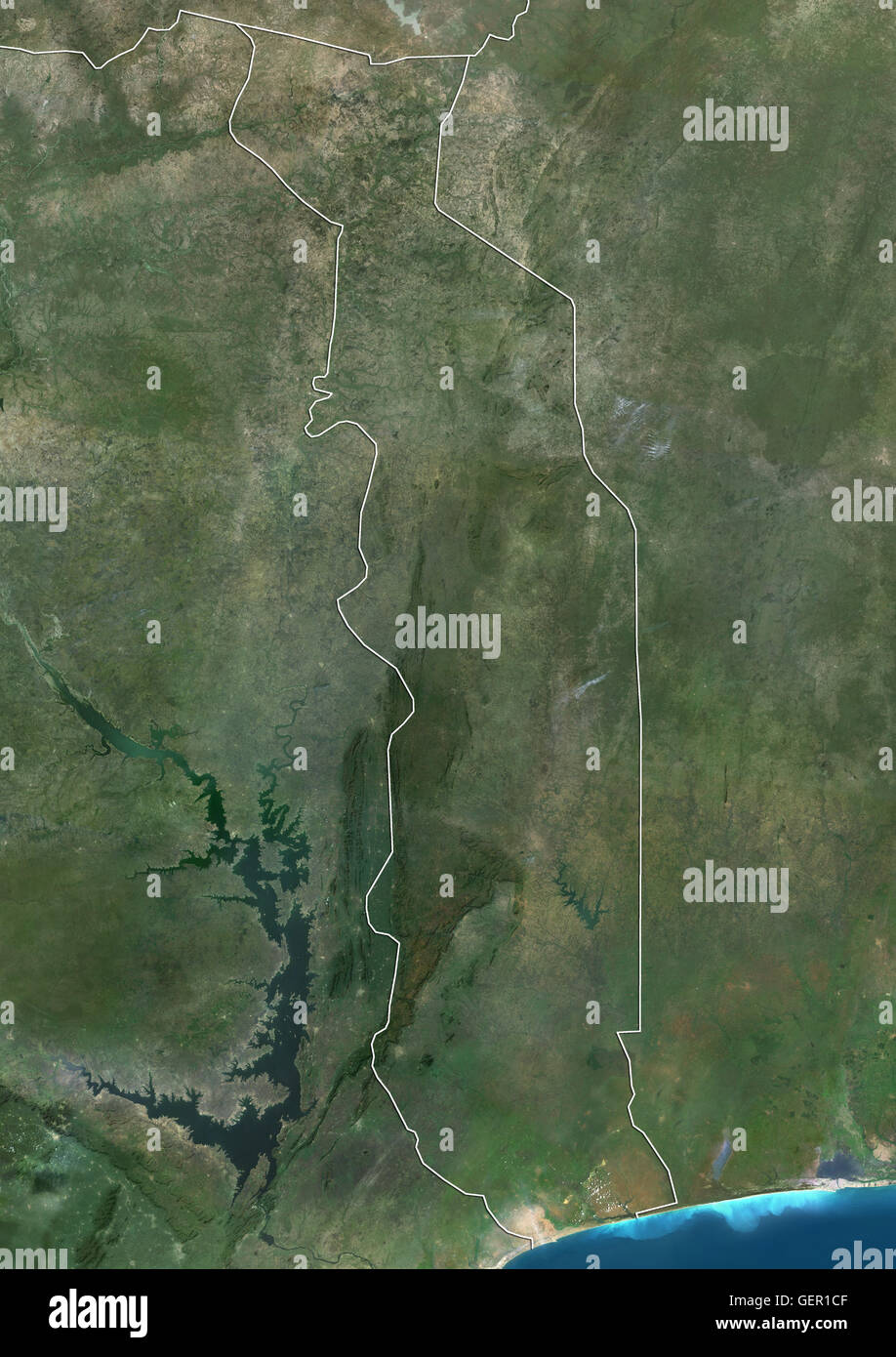 Satellitenansicht von Togo (mit Ländergrenzen). Dieses Bild wurde aus Daten von Landsat-Satelliten erworben erstellt. Stockfoto
