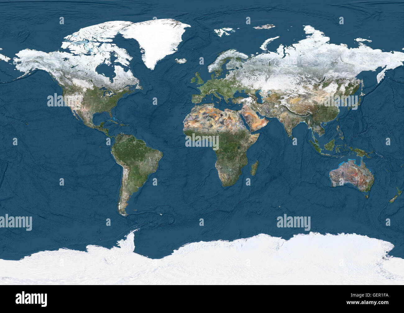 Welt Satelliten-Karte im Winter, mit teilweise Schneedecke und zeigen Tiefen des Ozeans. Dieses Bild wurde aus Daten von Satelliten Landsat 7 & 8 zusammengestellt. Stockfoto