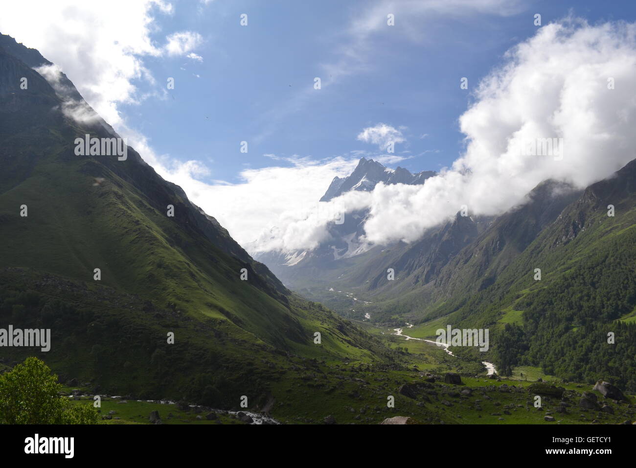 Nahm dieses Foto beim trekking im Himalaya von Sankri in Uttarkhand, Chitkul in Himacha Pradesh über den Borasu Pass. Stockfoto