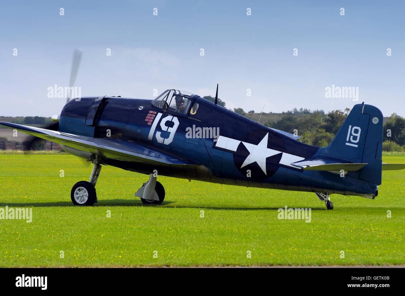 Grumman F6F Hellcat G-BTCC, auf dem Flugplatz Duxford Stockfoto