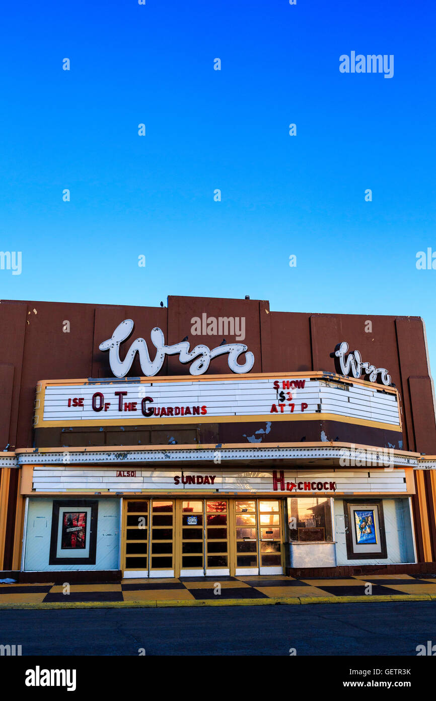 Amerikanischen mittleren Westen Film-Altbau in der Abenddämmerung. Stockfoto