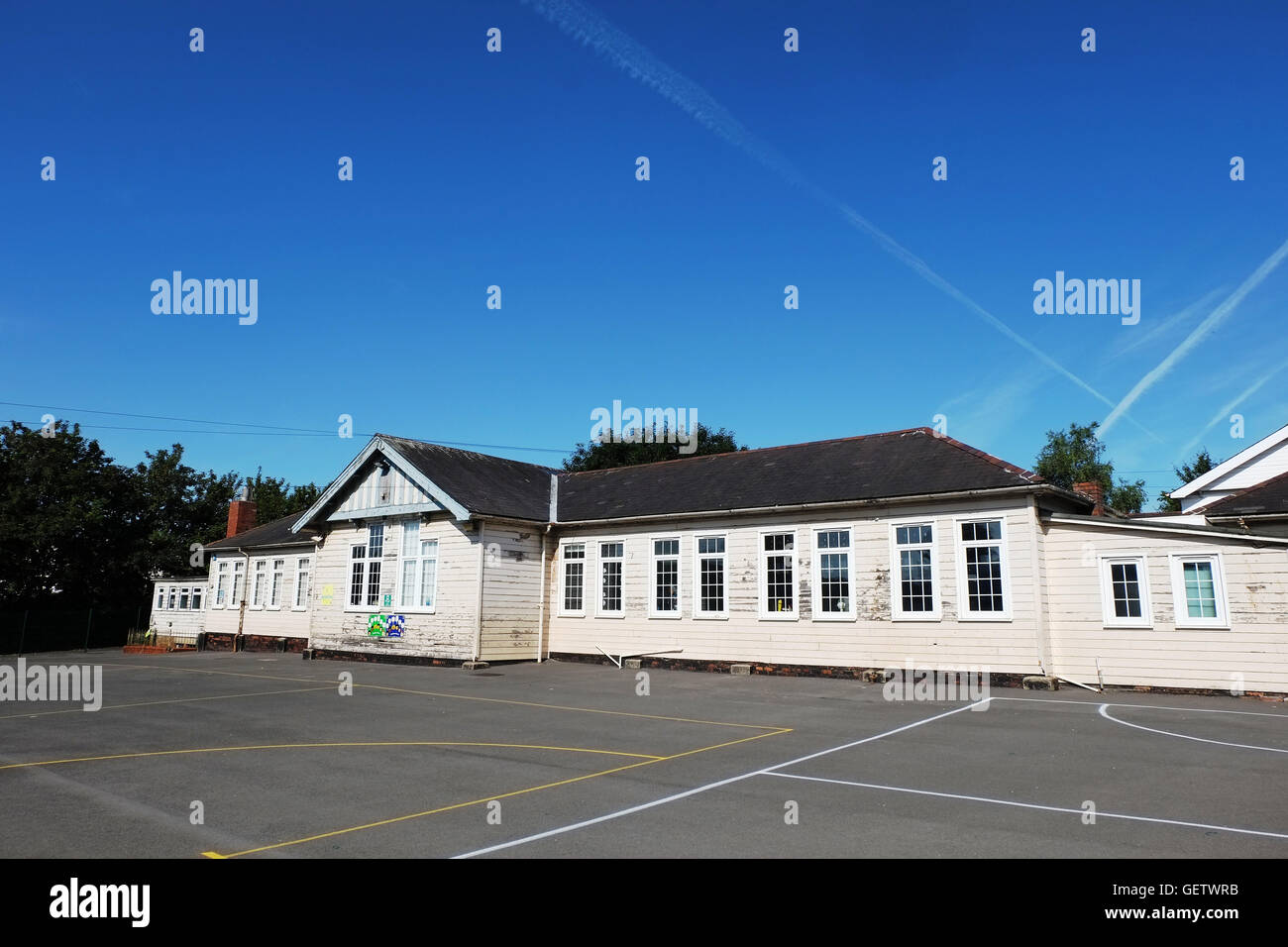 Sehr alte primäre Schule nördlich von Swansea, jetzt ersetzt durch einen Neubau. Stockfoto