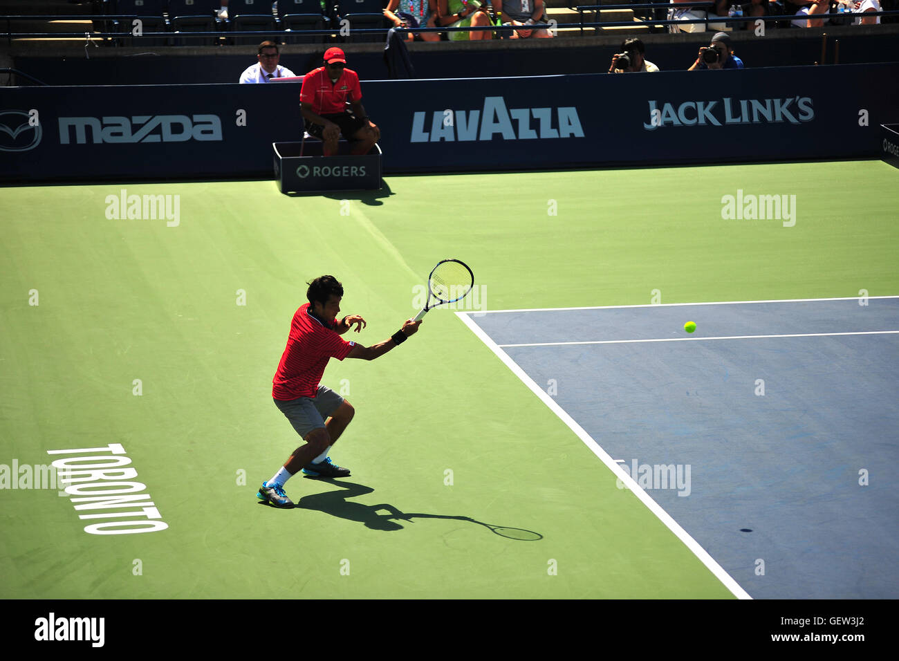 Kei Nishikori auf Gericht an den 2016 Rogers Cup statt in der Toronto Aviva Center in Kanada. Stockfoto