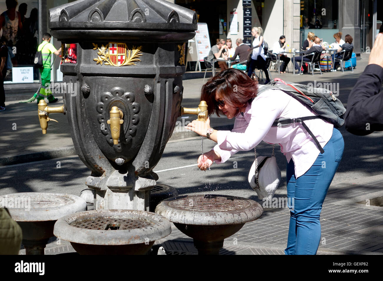 Öffentliche Trinkbrunnen in Barcelona, Spanien Stockfoto