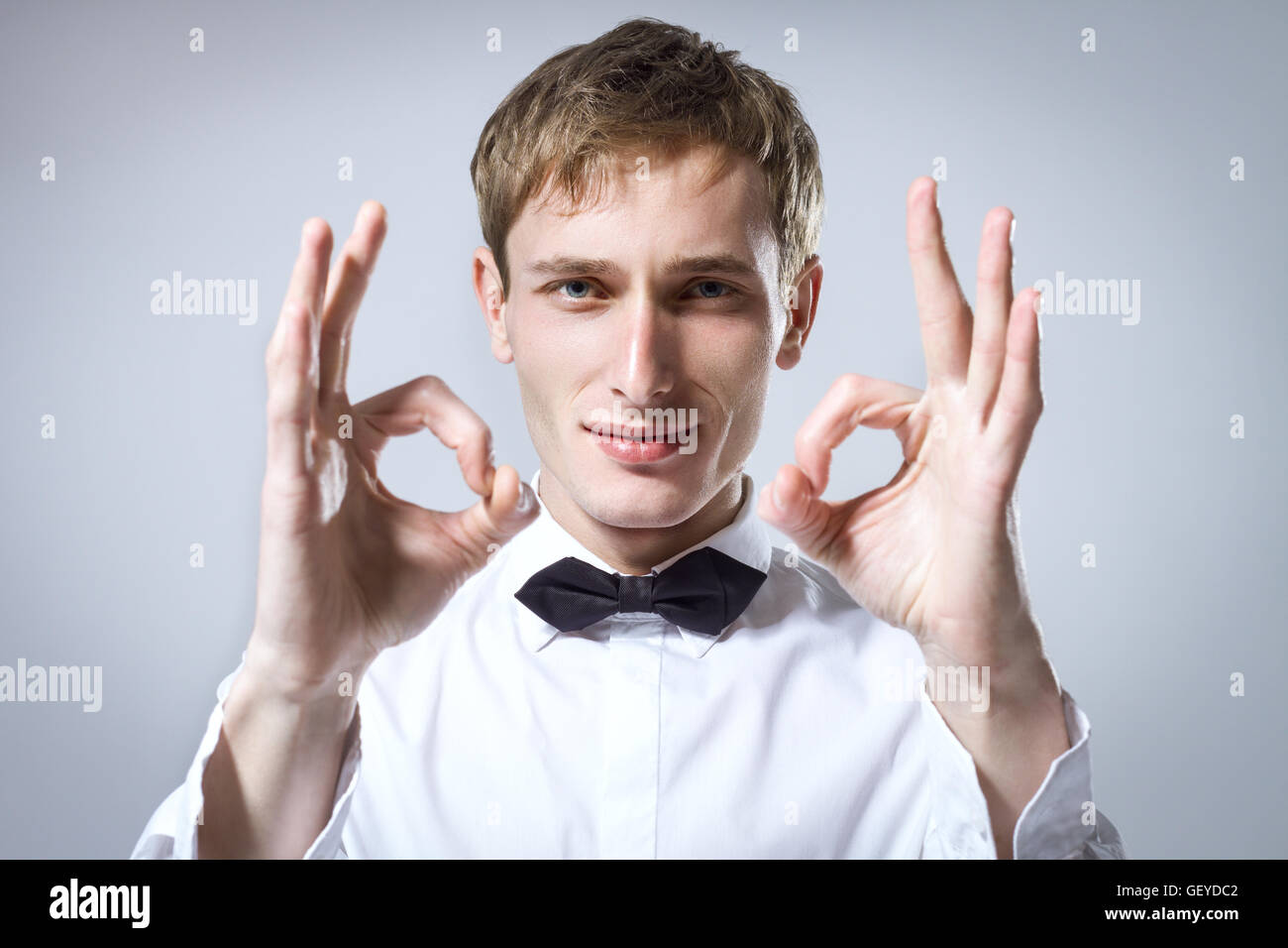 Portrait Of Smiling gut aussehender Mann Stockfoto