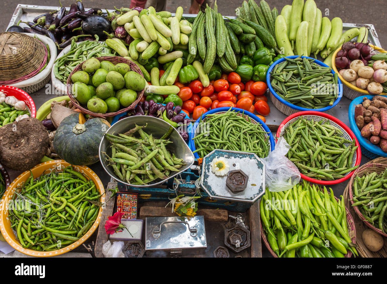 Verschiedene Gemüse auf dem Wochenmarkt in Mumbai, Indien Stockfoto