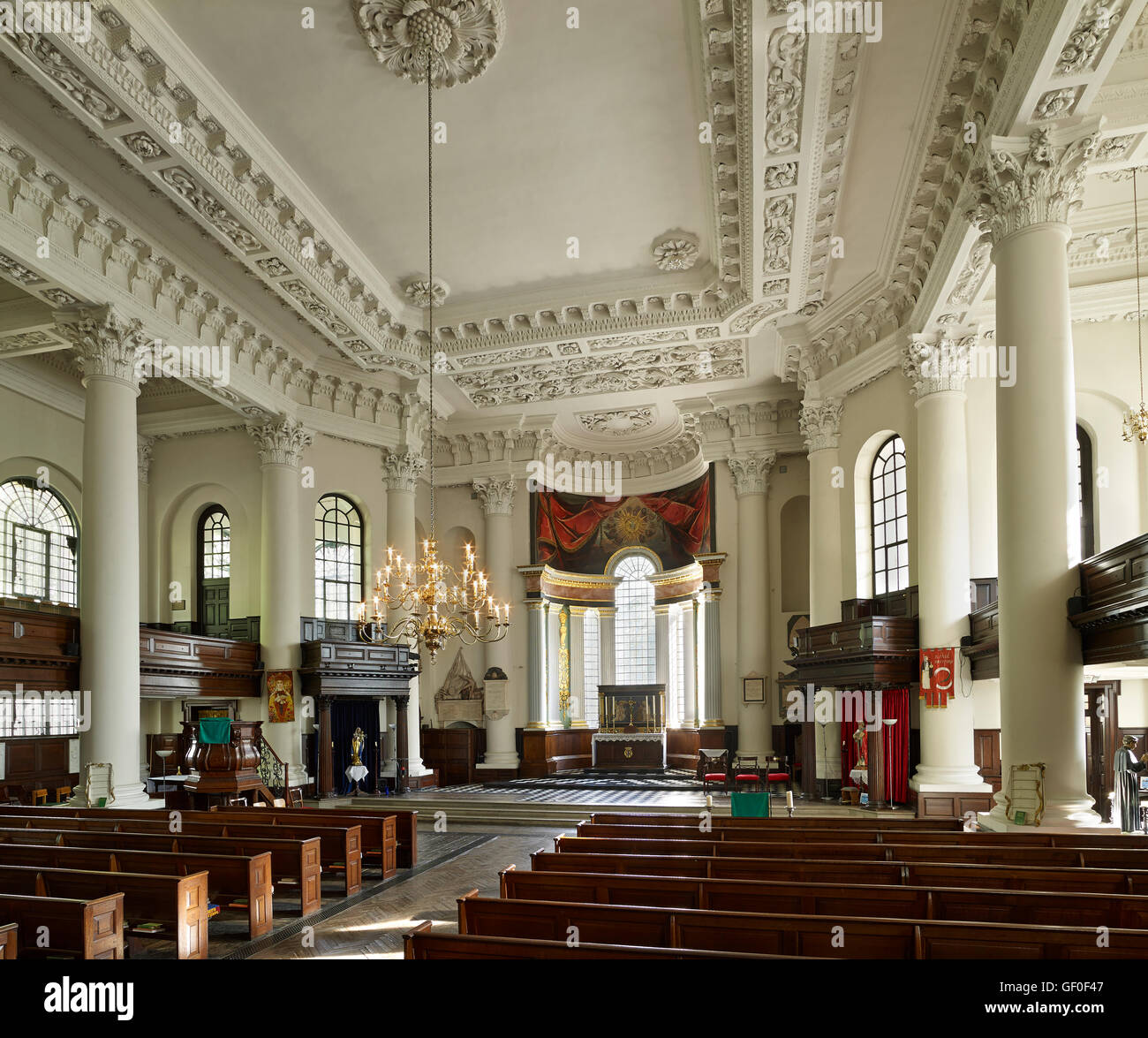 St Paul Deptford London, Kirchenschiff aus Westen;  von Thomas Archer 1712 bis 1730 Stockfoto