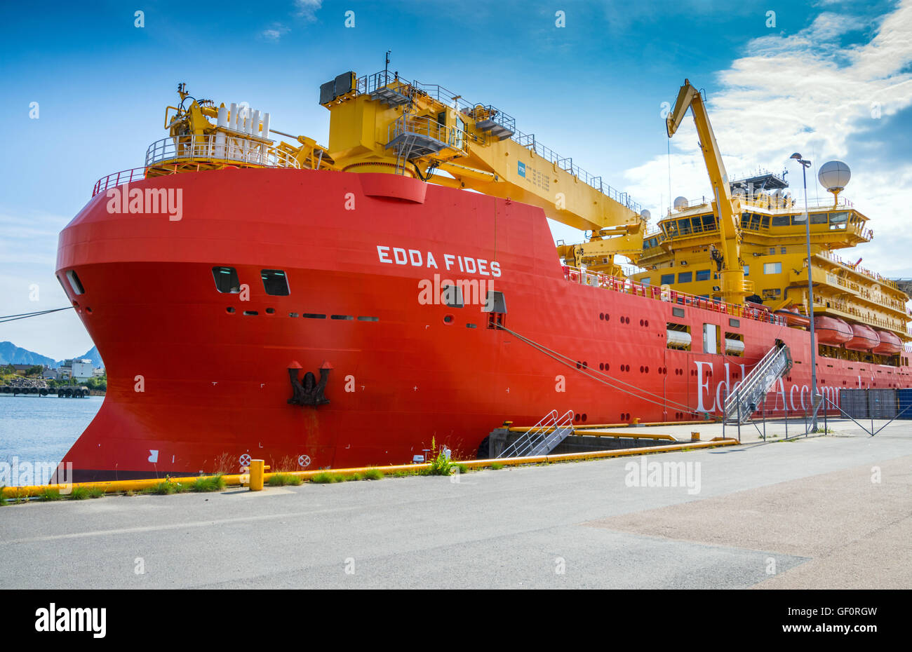 Edda Fides Flotel, Unterkunft Schiff für die Ölindustrie, große rote Schiff Stockfoto