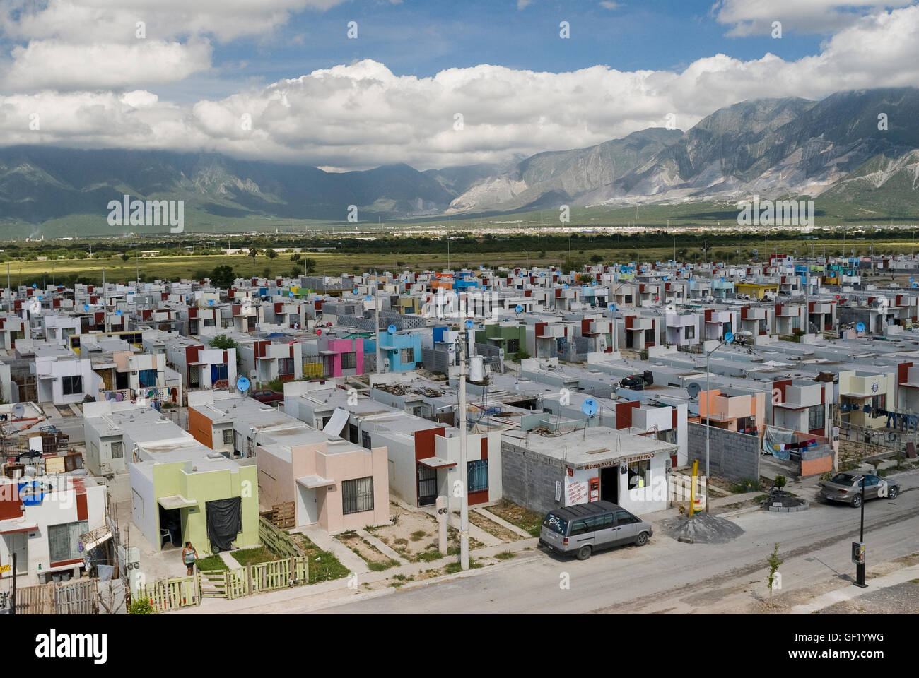 Low-Cost-Regierung finanzierten Wohnungsbau in Colonia San Miguel in Escobedo, Nuevo Leon, Mexiko. Stockfoto