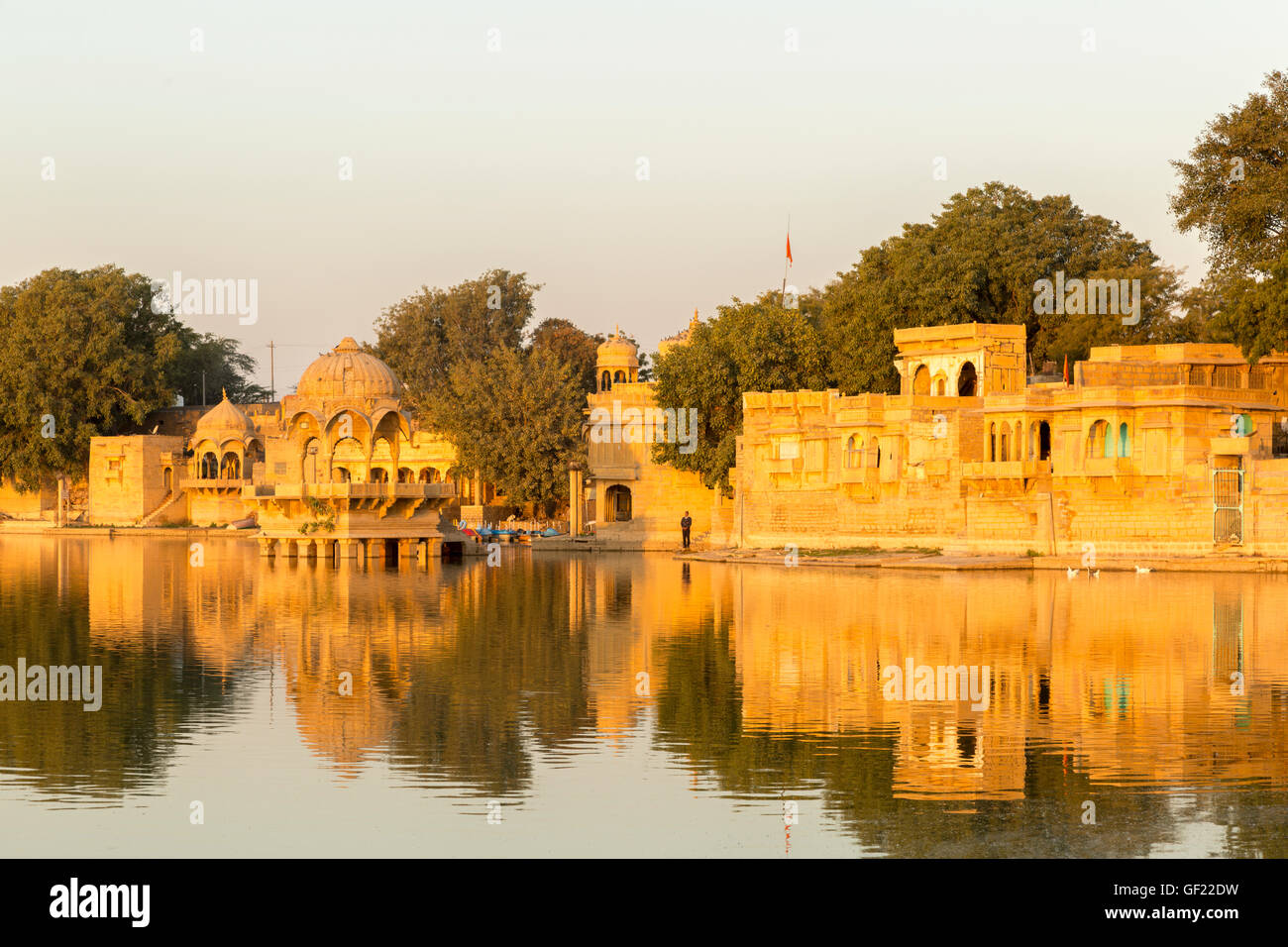 Tempel-Gadi Sagar See Gadisar, Jaisalmer, Rajasthan, Indien Stockfoto