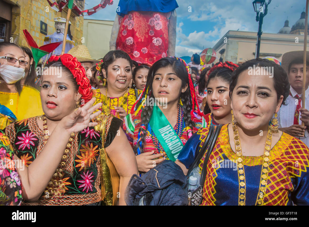 Oaxaca, Mexiko. 27. Juli 2016. Feiern auf den Straßen der "Guelaguetza in Oaxaca" 2016 Credit: Alberto Sibaja Ramírez/Alamy Live News Stockfoto