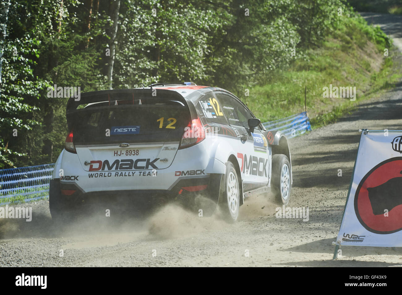 Jyväskylä, Finnland. 29. Juli 2016. Ott Ta? Nak Estlands und Raigo Verarbeiter von Estland in Aktion während der SS6 von Neste Rally Finnland 2016 in ihrem Ford Fiesta RS WRC Team DMACK World Rally Team am 29. Juli 2016 in Jyväskylä, Finnland Stockfoto