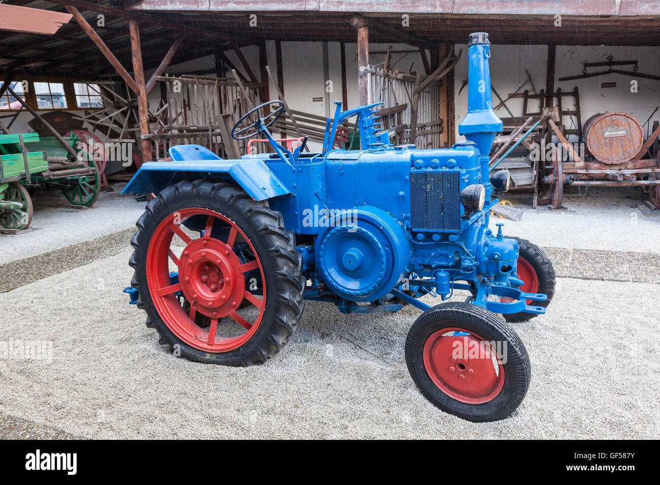 Historisches Lanz Bulldog Traktor Stockfotografie - Alamy
