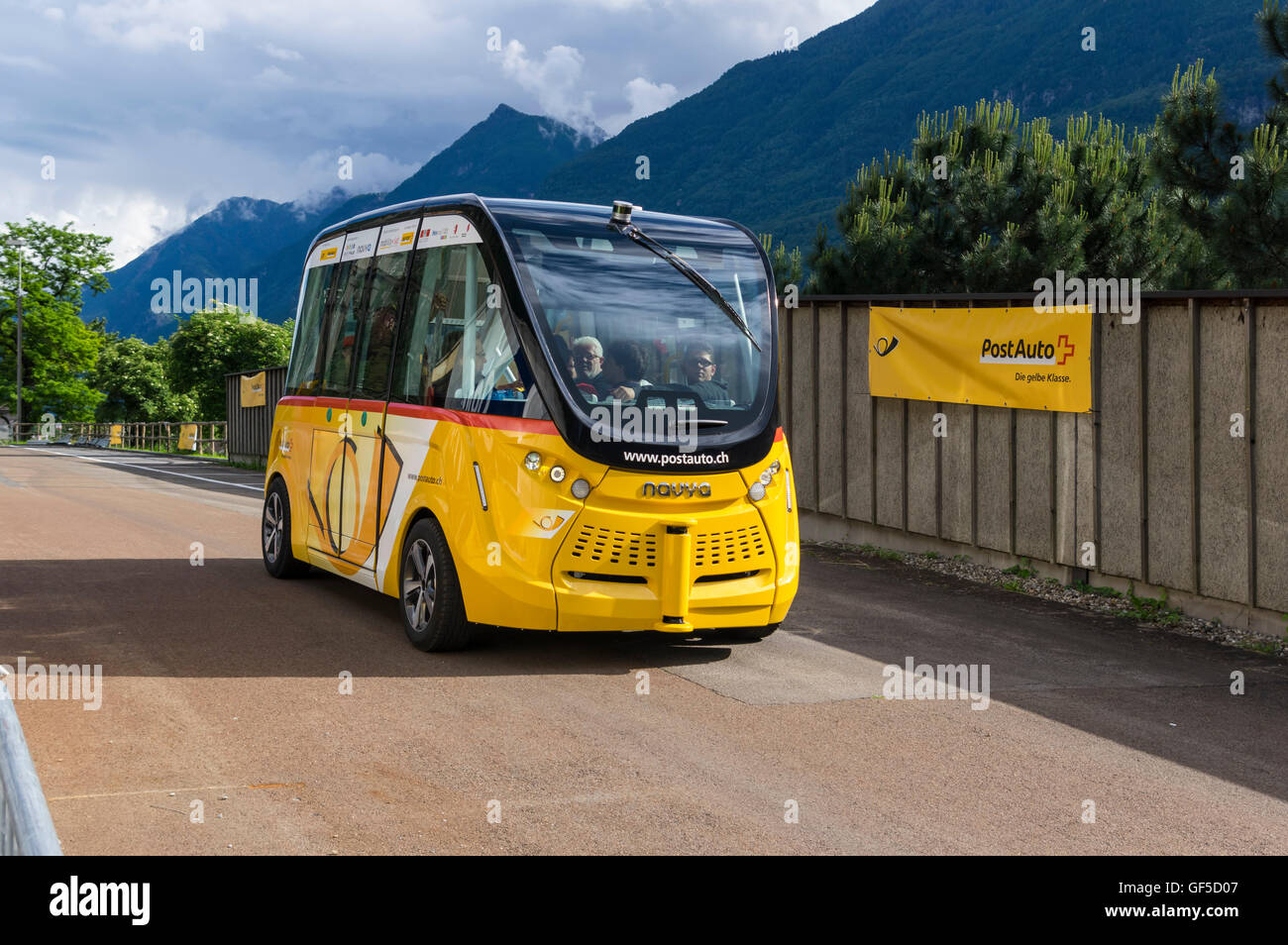 Switzerland Swiss Postal Car Bus Stockfotos und -bilder Kaufen - Alamy