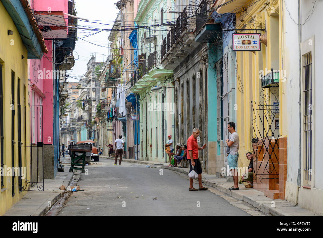 Straßenszene in Alt-Havanna (La Habana Vieja), Kuba Stockfoto