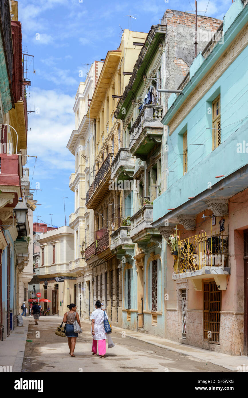 Straßenszene in Alt-Havanna (La Habana Vieja), Kuba Stockfoto