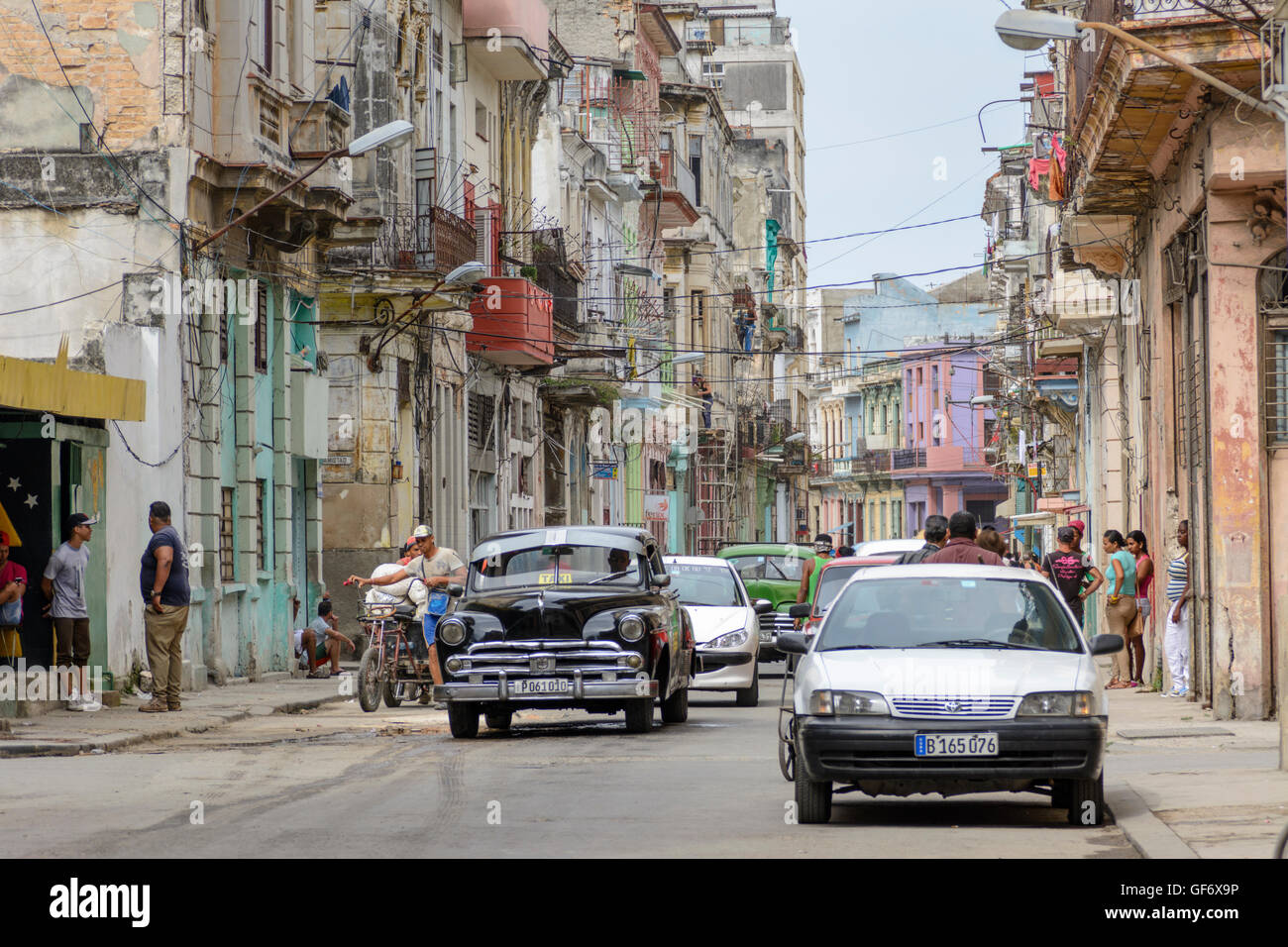 Straßenszene in Centro Habana (Centro Habana), Havanna, Kuba Stockfoto