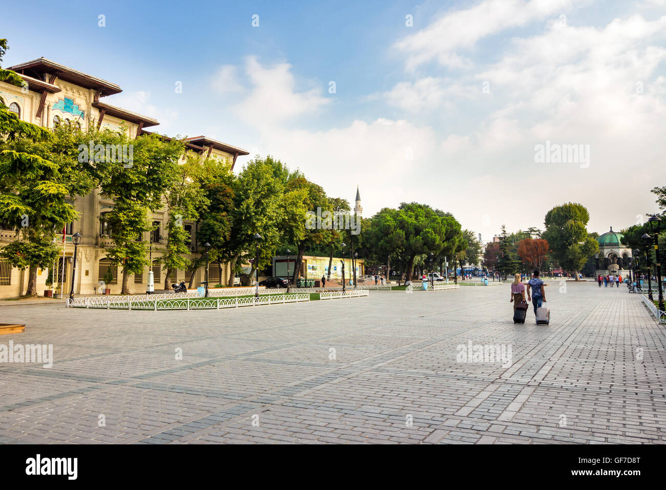 ISTANBUL - AUGUST 18: Sultanahmet-Platz am 18. August 2015 in Istanbul. Sultanahmet-Platz ist historischen Viertel von Istanbul nea Stockfoto