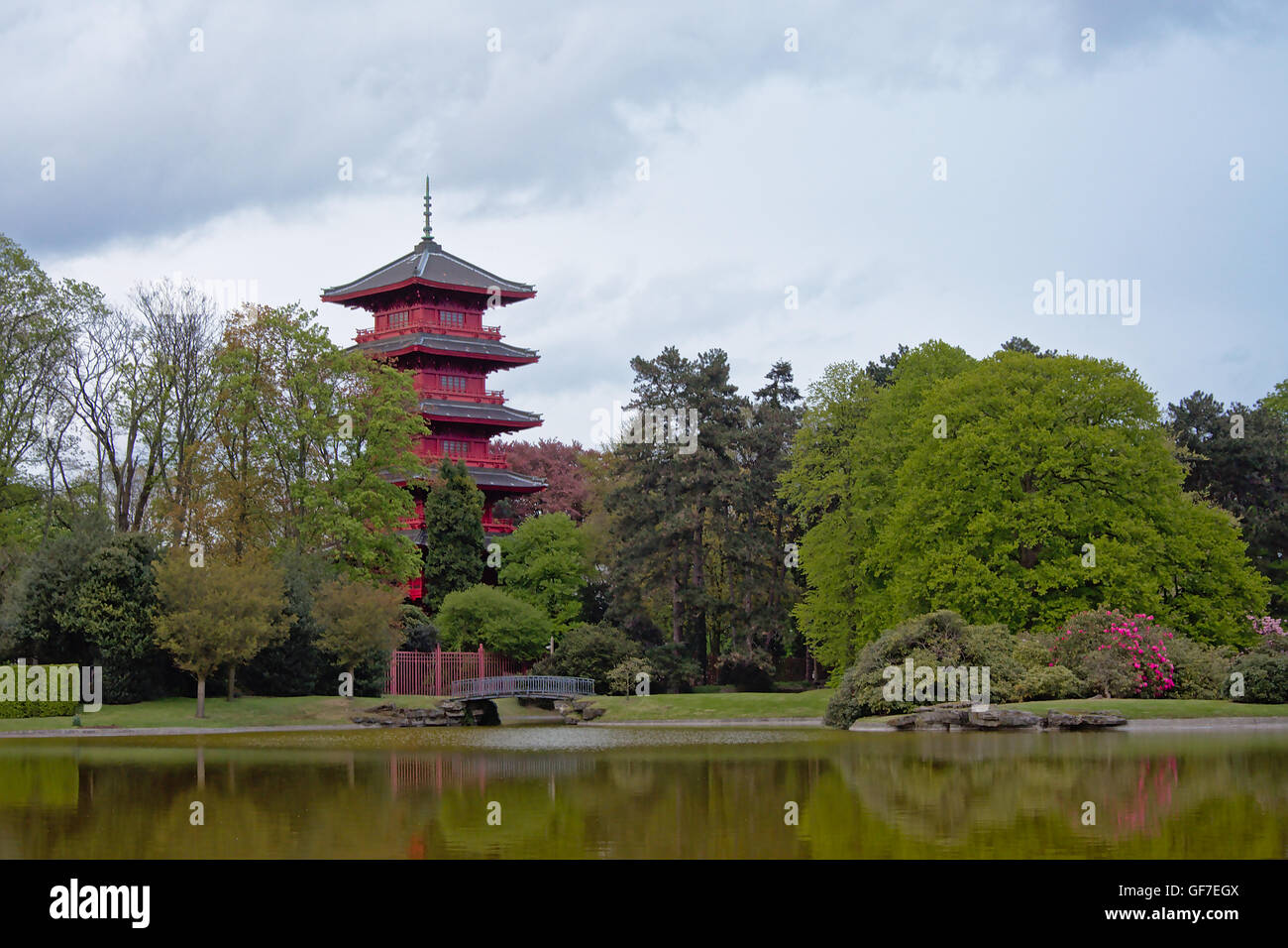 Japanischer Turm in den Gärten des königlichen Palastes von Laeken Stockfoto