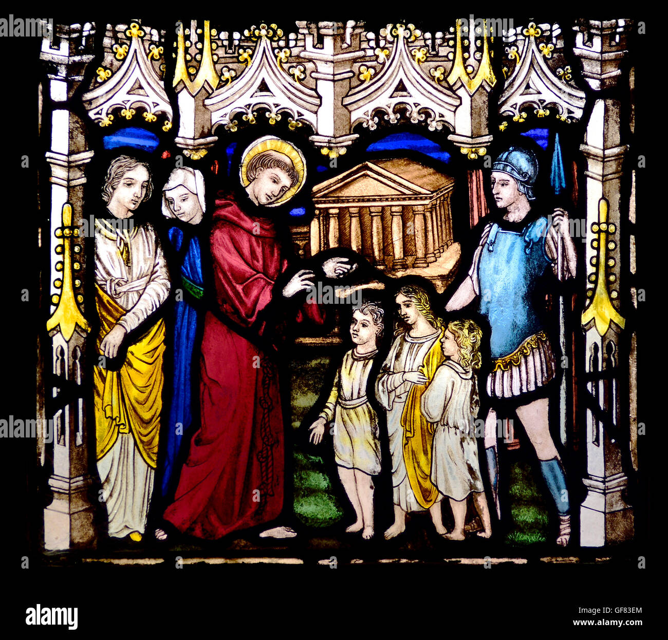 Canterbury, Kent, UK. St. Thomas von Canterbury römisch-katholische Kirche. Glasmalerei-Fenster: Papst St. Gregory das große mit Sklaven Stockfoto
