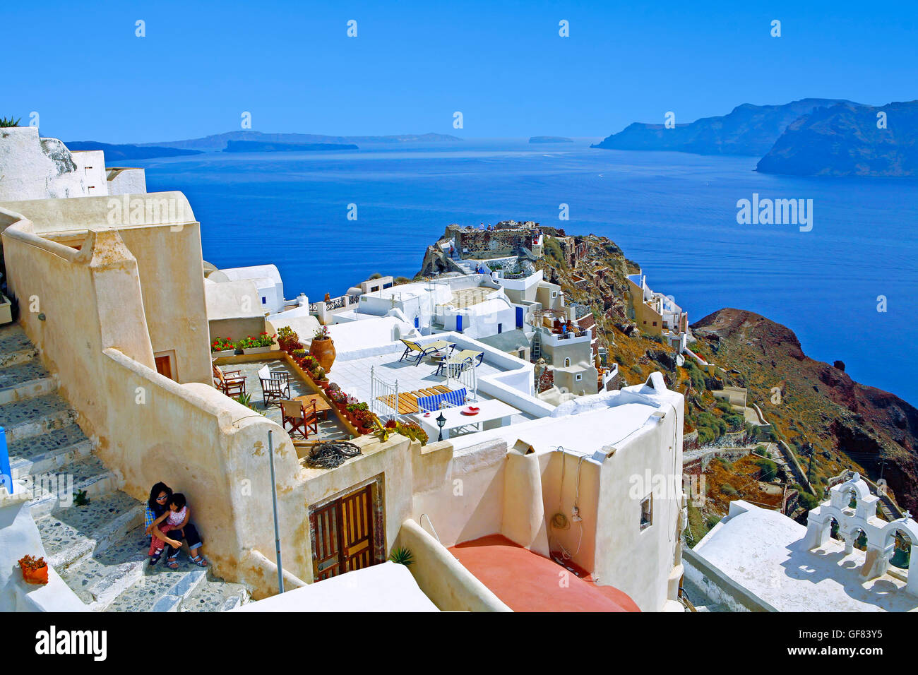 Das Dorf Oia auf Santorin, Griechenland Stockfoto