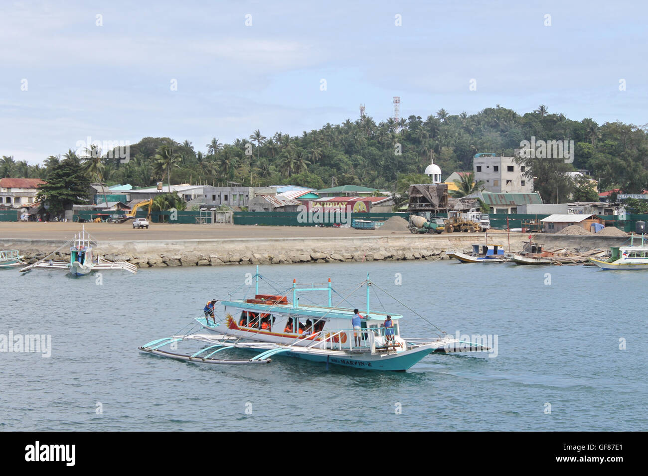 Passagier Fähre Handwerk zu dock in Caticlan Hafen, Aklan, Philippinen Stockfoto