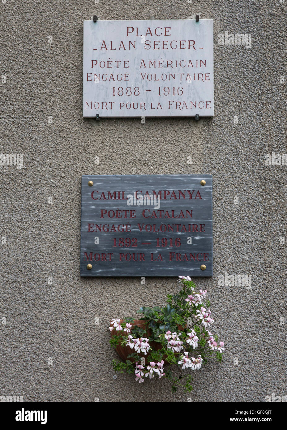 Gedenktafeln, Alan Seeger und Camil Campanya ich Mas an Belloy-En-Santerre, Frankreich Stockfoto