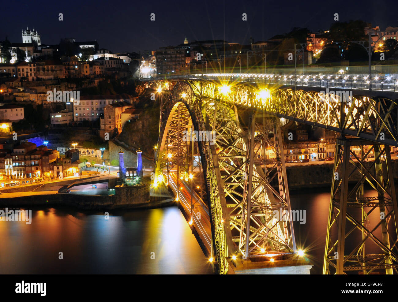 Portu Stadtbild bei Nacht, Portugal Stockfoto