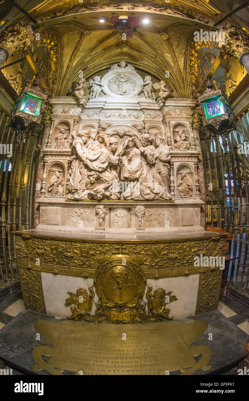 Innenraum der Primas Kathedrale der Heiligen Maria von Toledo, Spanien Stockfoto