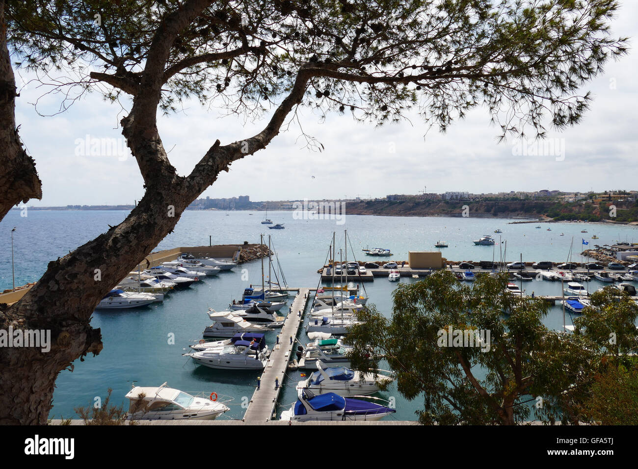 Blick auf die Marina von Cabo Roig, Costa Blanca, Spanien Stockfoto