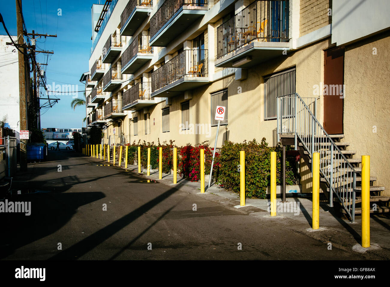 Gasse und Gebäude in Venice Beach, Los Angeles, Kalifornien. Stockfoto