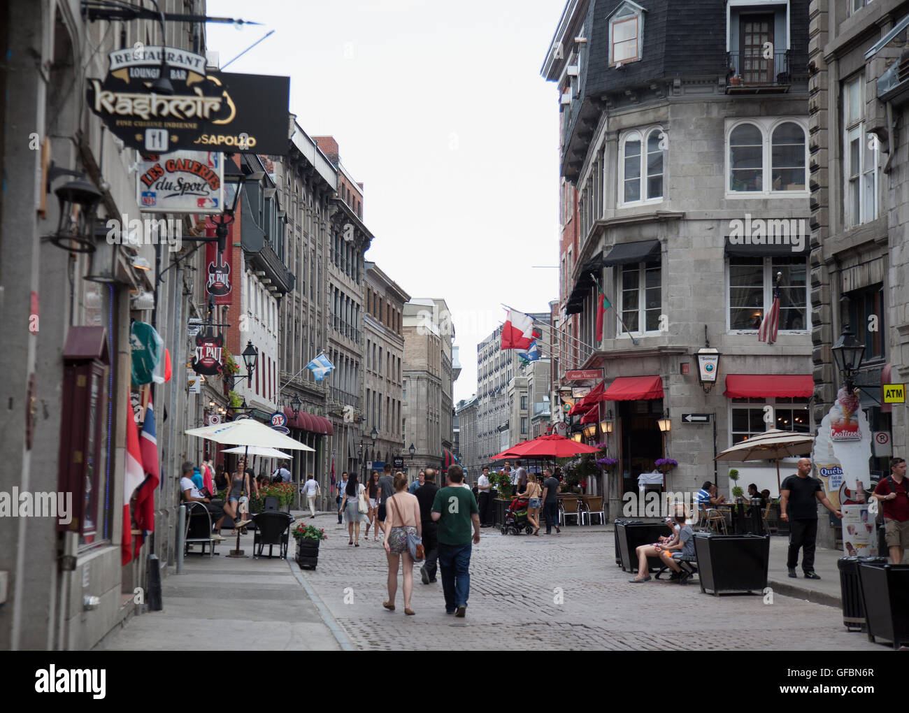 MONTREAL - 27. Mai 2016: Old Montreal ist der älteste Bereich in der Stadt von Montreal, Quebec, Kanada, mit ein paar Überreste bac Stockfoto