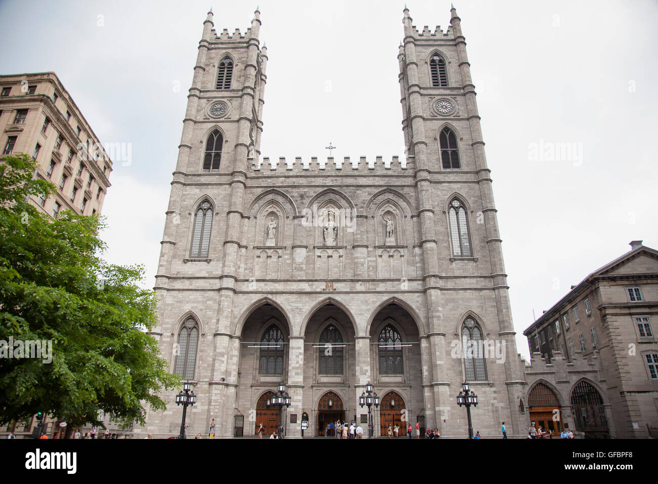 MONTREAL - 27. Mai 2016: Basilika Notre-Dame ist eine Basilika in der historischen Viertel Old Montreal in Montreal, Quebec, Kanada Stockfoto