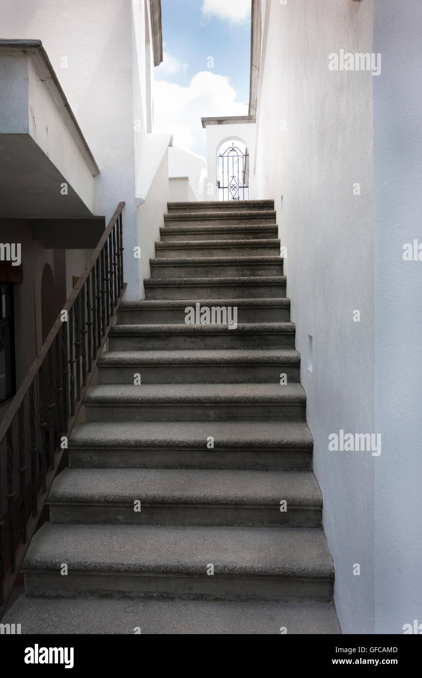 Treppe eines Hauses, Mexiko-Stadt, Mexiko-2013-06-07-4:17:21 Uhr Stockfoto