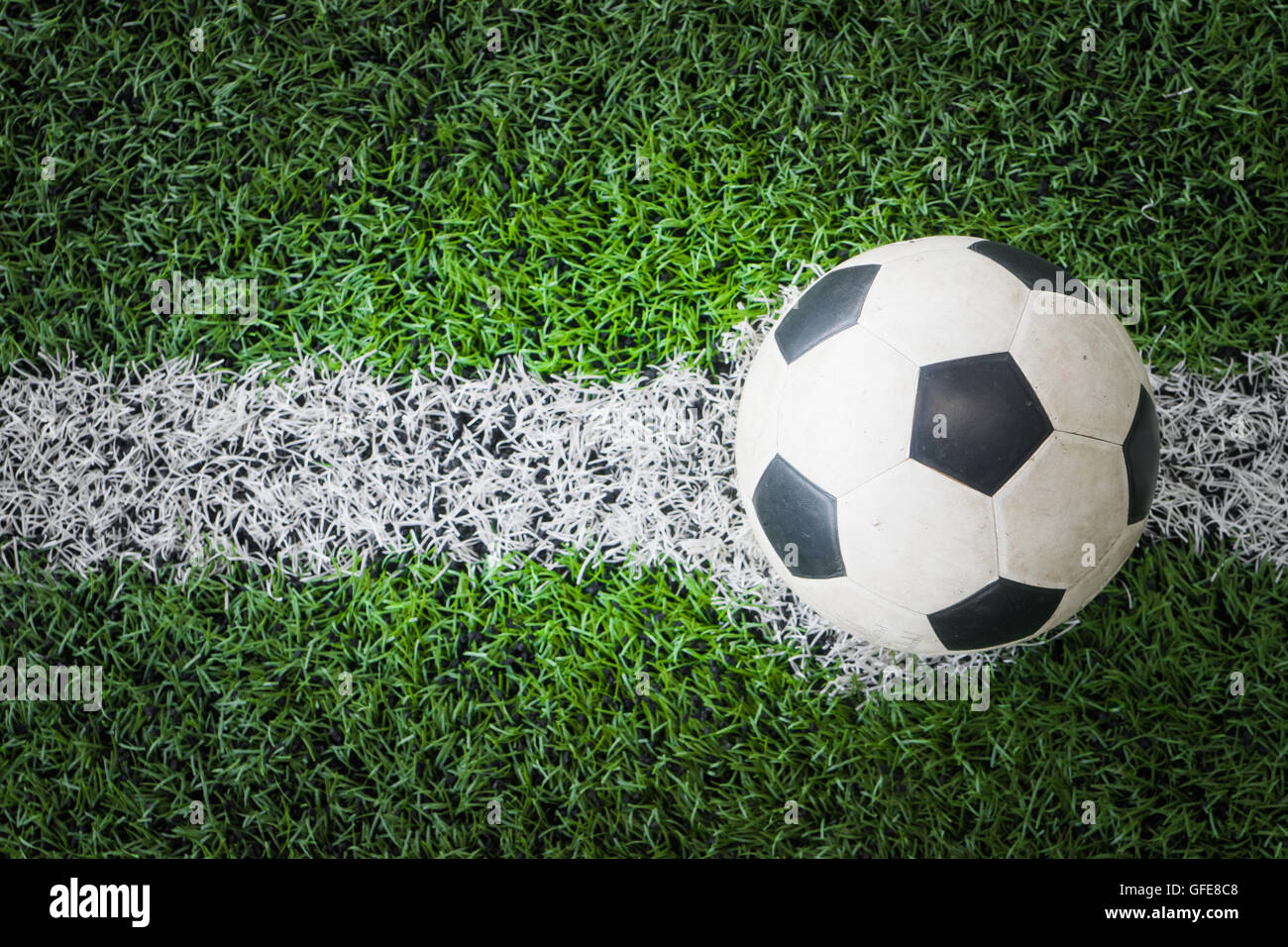 Fußball Feld Zentrum und Ball Draufsicht Hintergrund Stockfoto